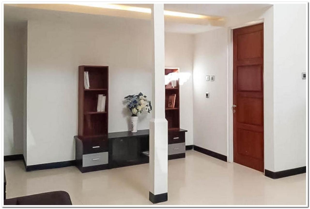 Reddoorz @ Paus Raya Hotel Palangkaraya Exterior photo